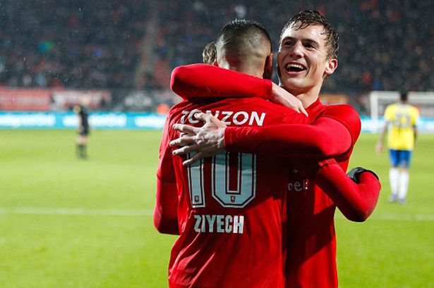 並用更緊密 並用更緊密