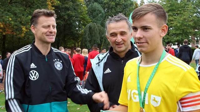 为我们做贡 为我们做贡