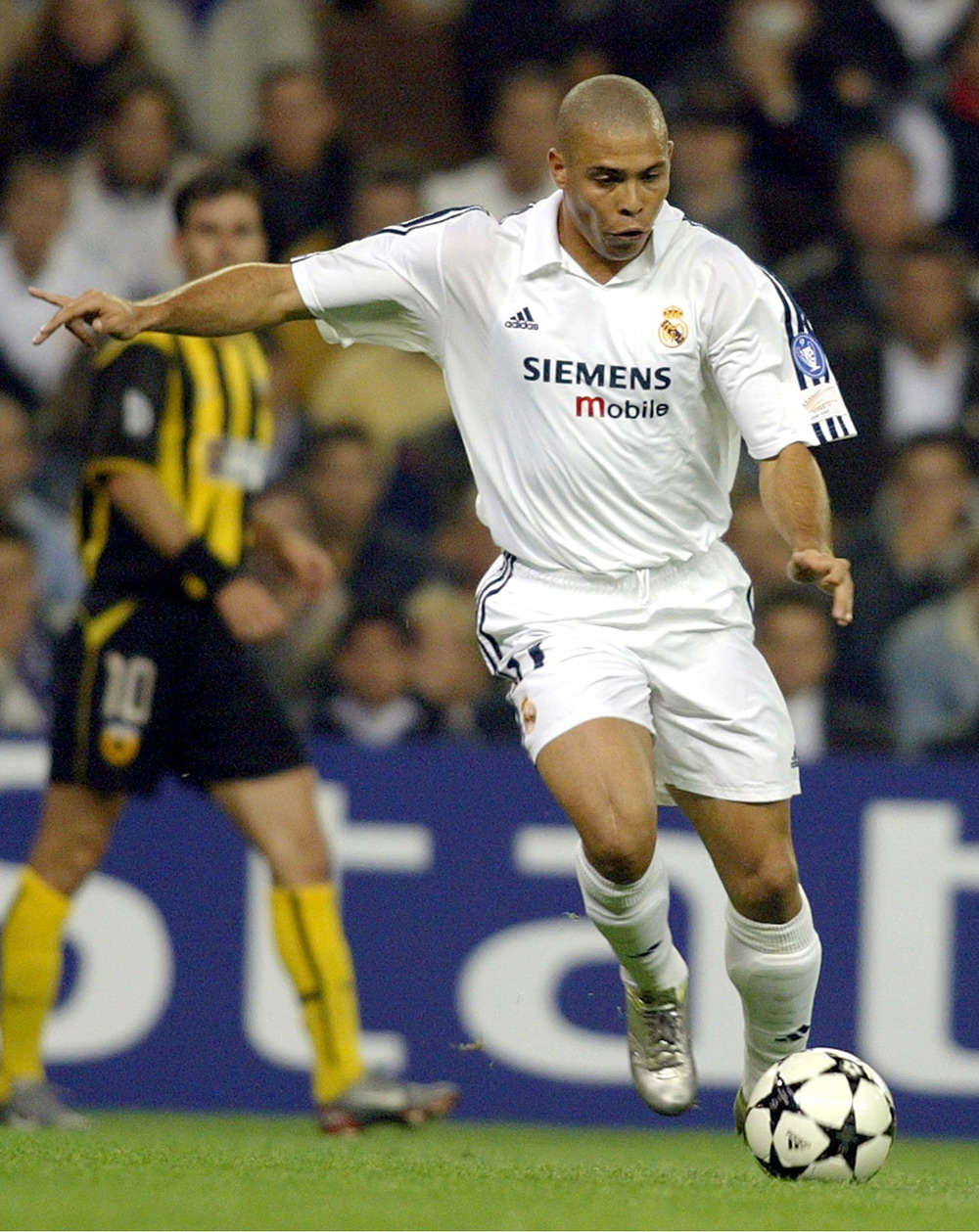 拼抢上略占 拼抢上略占